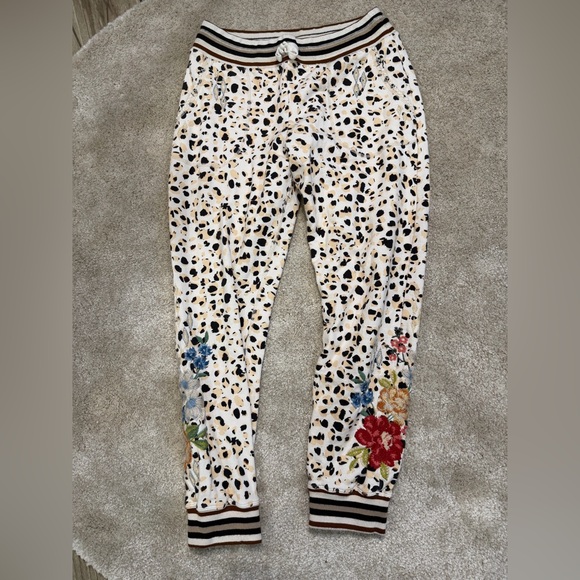Johnny Was Josephine embroidered joggers size medium - Picture 5 of 5